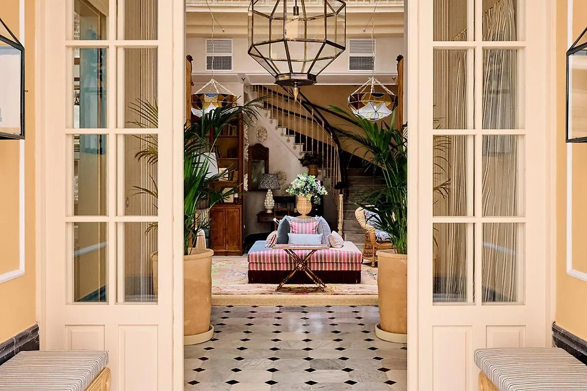Cristine Bedfor Malaga Hotel