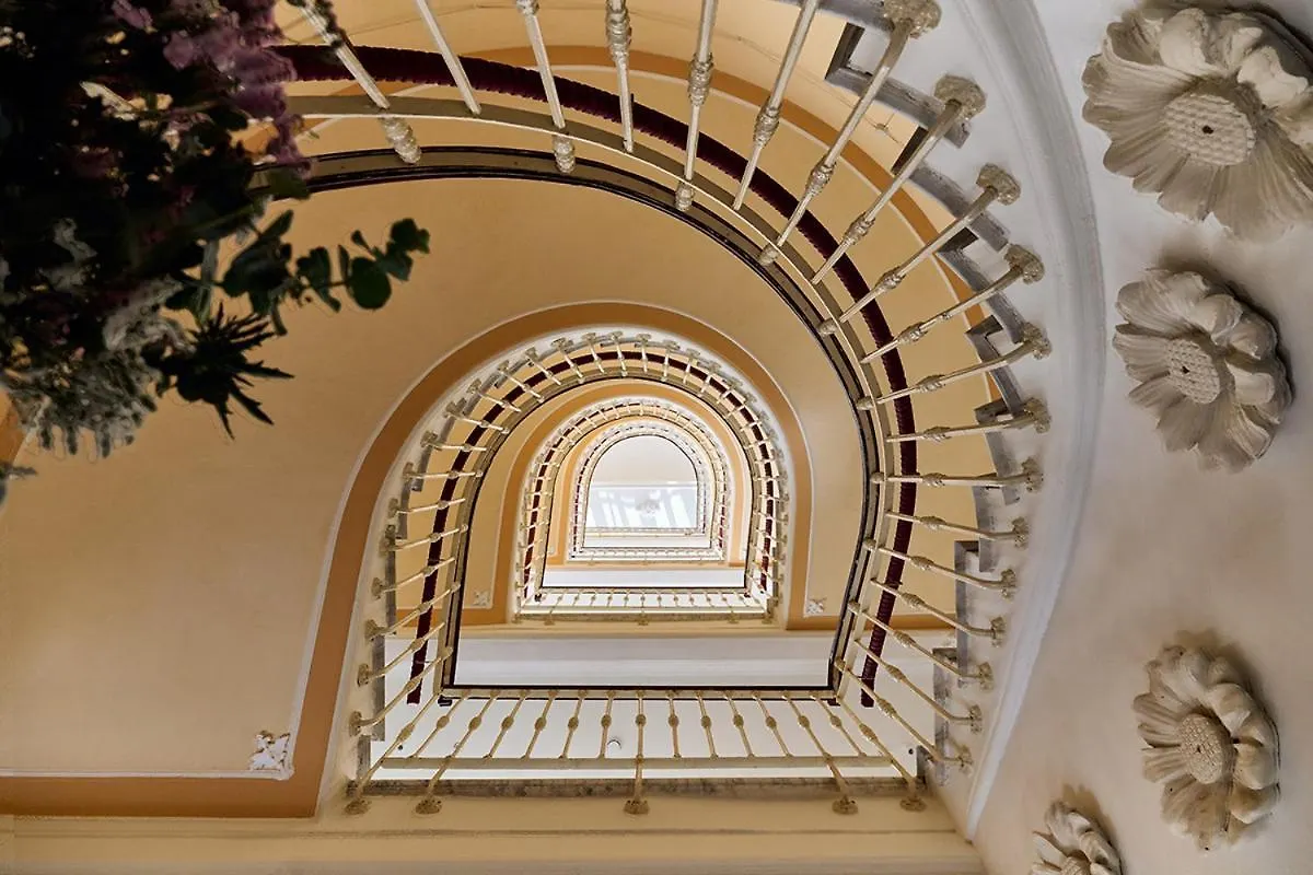 Cristine Bedfor Malaga Hotel 5*,